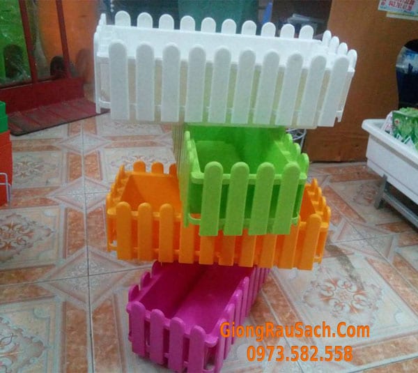 Chậu Nhựa Hàng Rào Trồng Hoa Trang Trí Cỡ Đại