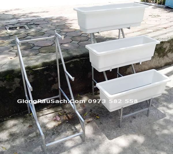 Kệ 3 tầng bậc thang chậu 67x24x20 Loại Cao