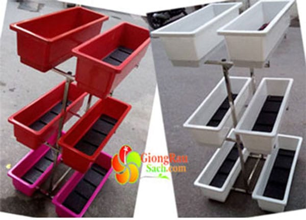 Kệ trồng rau 3 tầng đặt 6 chậu 67 thông minh