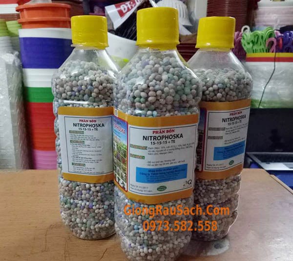 Phân bón đặc hiệu cho hoa và cây cảnh Nitrophoska Đức (15 – 15 – 15 )